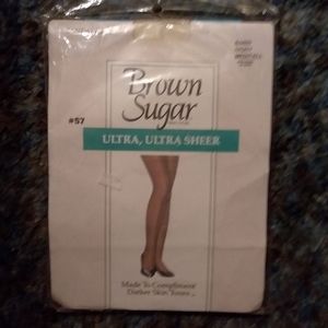 Ultra Sheer Stockings MED/TALL Ivory VTG 70s